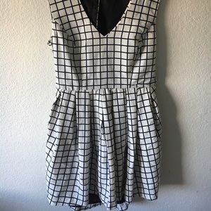 Gorgeous black and white up to the knee dress